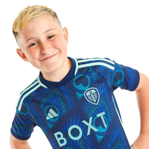 Adidas Leeds United 2023/24 Infant Away Shirt & Shorts Set - Image 4