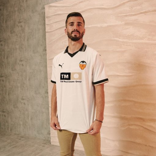 Puma Valencia 2023/24 Youth Home Shirt - Image 4