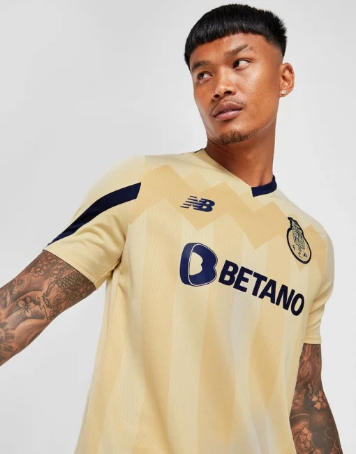 New Balance FC Porto 2023/24 Men's Away Shirt - Image 3